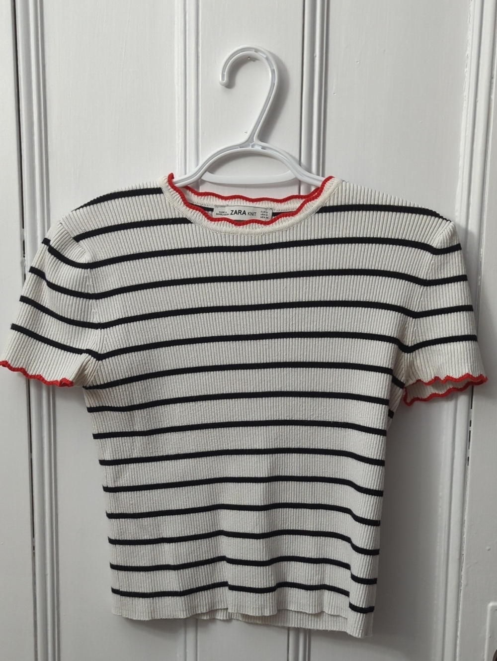 ZARA Knit White and Black Striped Ribbed Tee with Red Trim